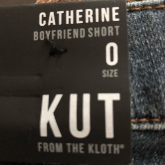Kut from the Kloth Catherine Boyfriend Sho… - Picture 5 of 5
